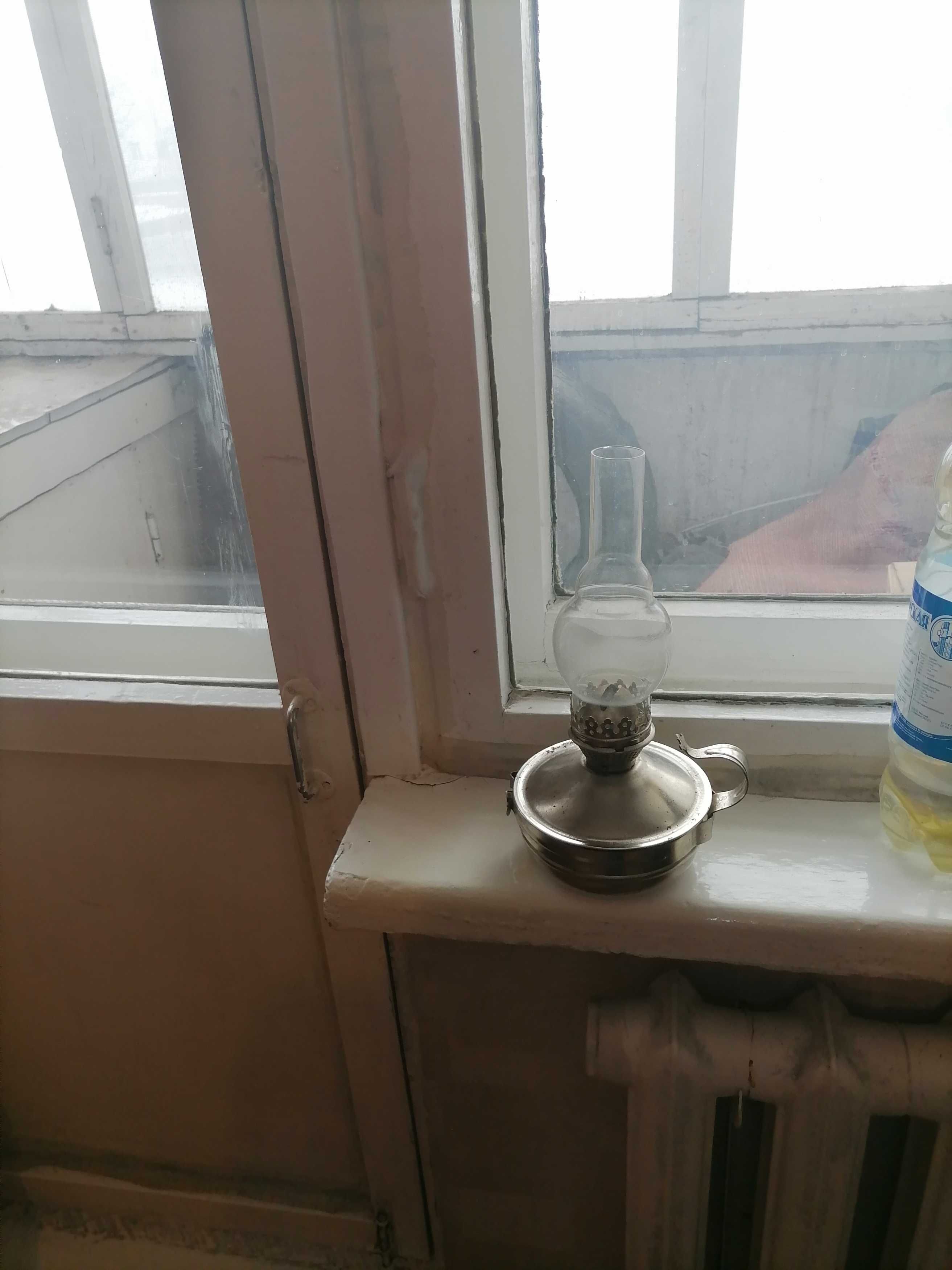Продам керосиновую лампу.