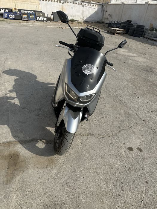 Продается Скутер Bonvi 150 кубов пробег 1700км