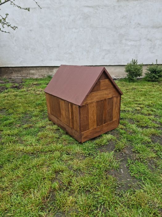 Casă pentru câini