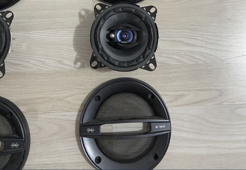 2 Boxe auto Sony 13cm 20 lei ambele -citeste anuntul-