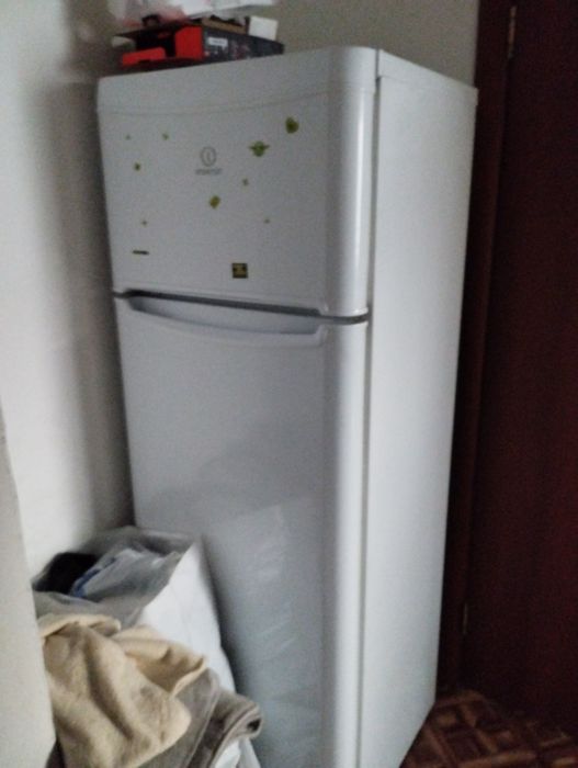 Газ плита и холодильник