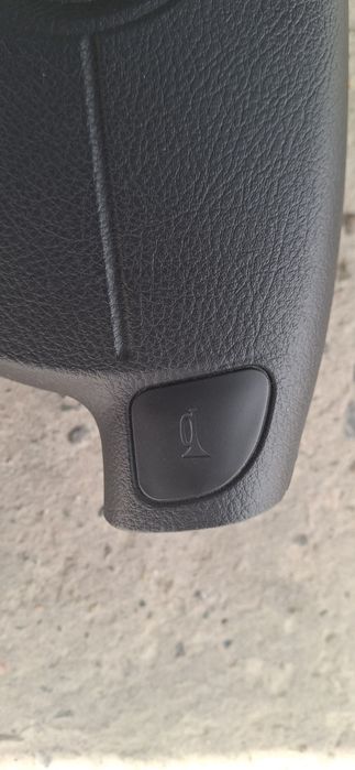 Продам Новый AIRBAG руля от жентры состояние хорошое.оригинал снят с а