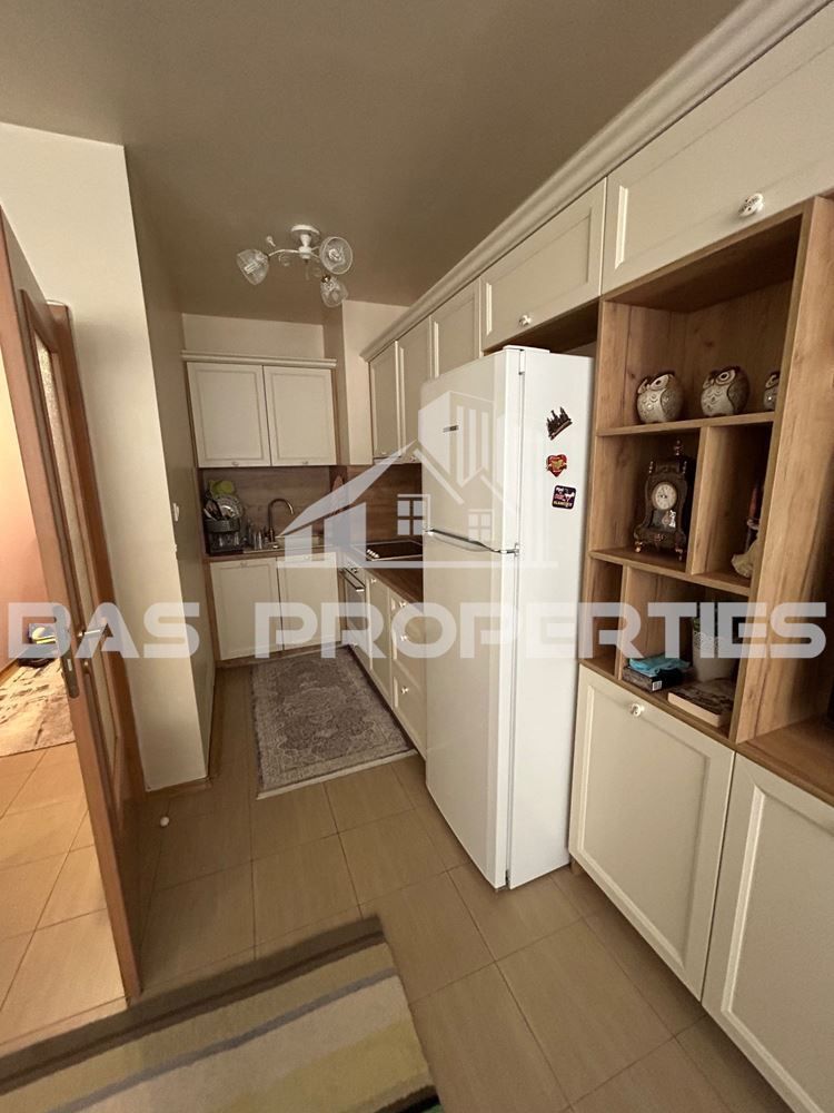 Дава се под наем Тристаен апартамент в София, Стрелбище - 100 кв.м за 850 € - Снимка #2