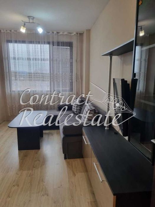 Дава се под наем Двустаен апартамент в Варна, Колхозен пазар - 62 кв.м за 382.5 € - Снимка #2