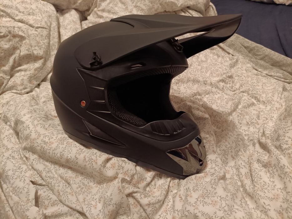 Vand casca de motocicleta protectie si pentru bicicleta ATV enduro