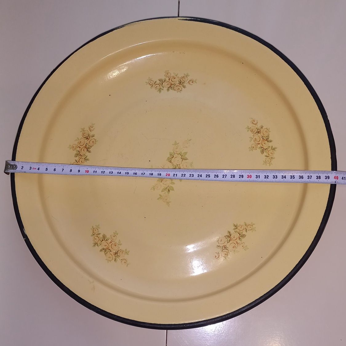Продам блюдо эмалированное.