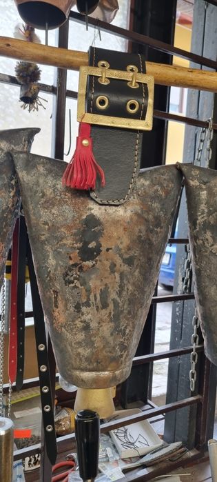 Кожени пискюли за украса на чанове