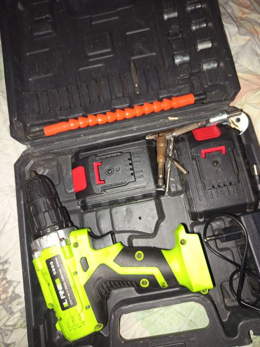 Продам шуруповёрт