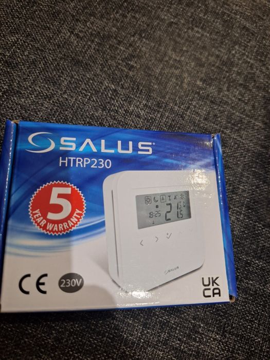 SALUS HTRP230 стенен температурен регулатор