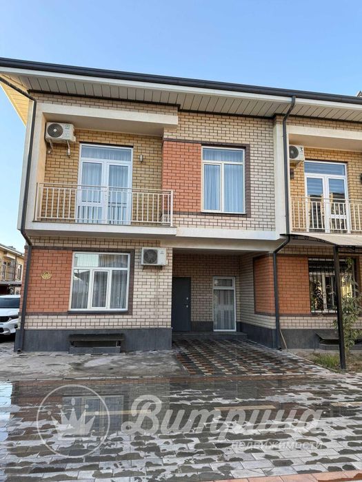 Продаётся 5-комнатный коттедж на Куйлюке