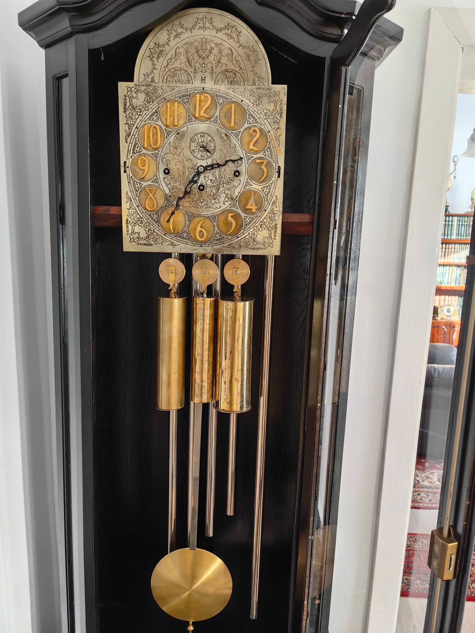 ceas ,pendula de podea,cu tuburi de sunet,marca HERSCHEDE,an 1919