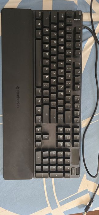 Tastatura SteelSeries Apex 5