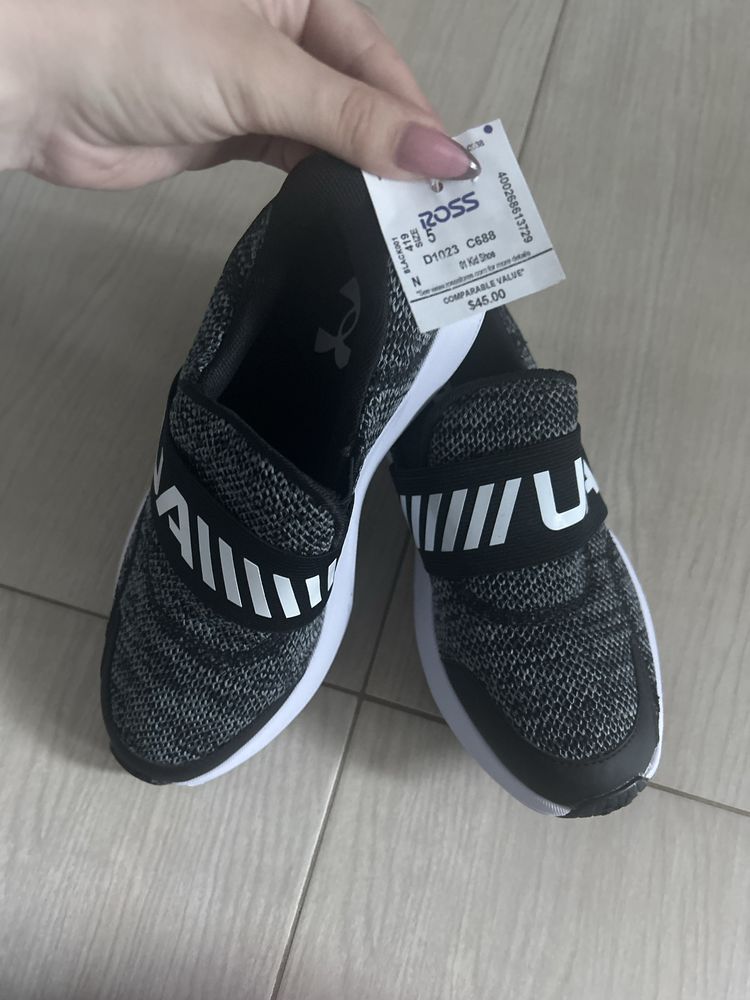 Обувки underarmour