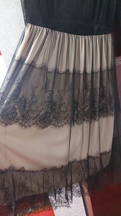 продам абсолютно новое платье