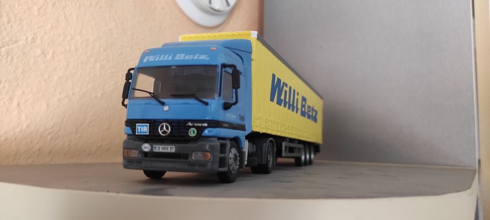 Метални модели мащаб 1:50