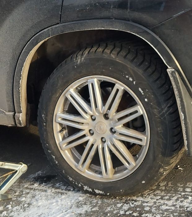 Шины комплект 215/60 r17 на литых дисках