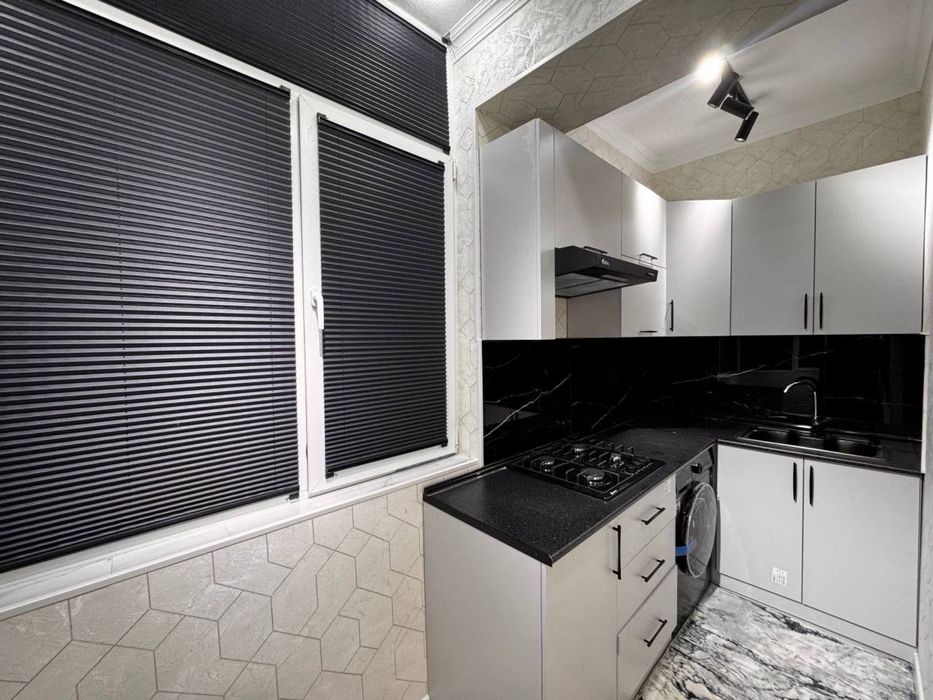 Продается 3 ком. Квартира мансарда на 8 этаже площадью 62 кв.м.