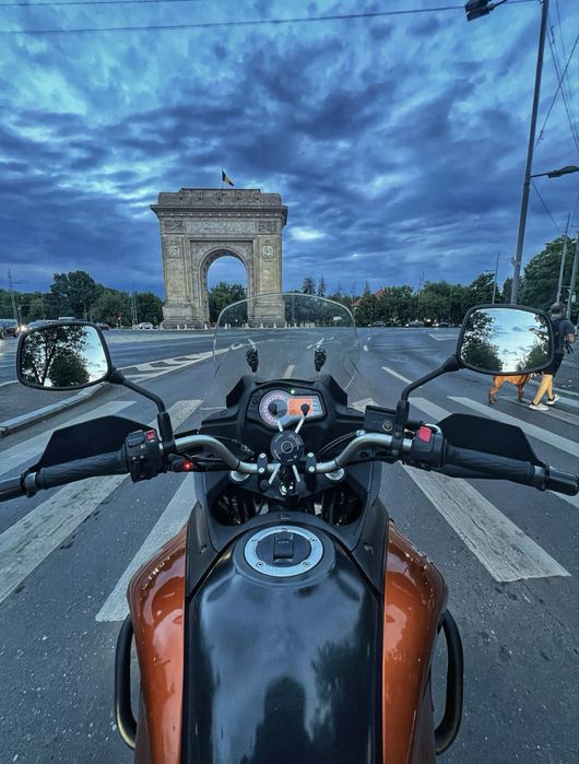 Suzuki DL650 A V-Strom 2011 (model 2012) - Stare excelenta