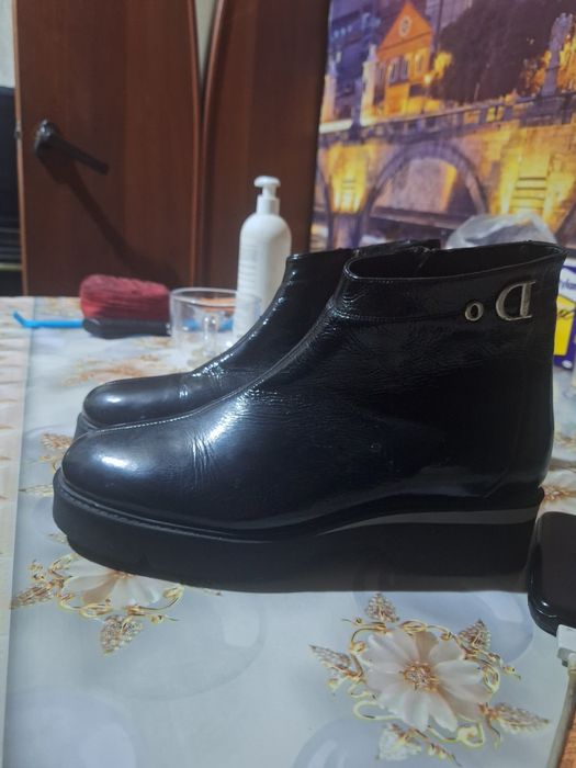 Продам ботинки зимние