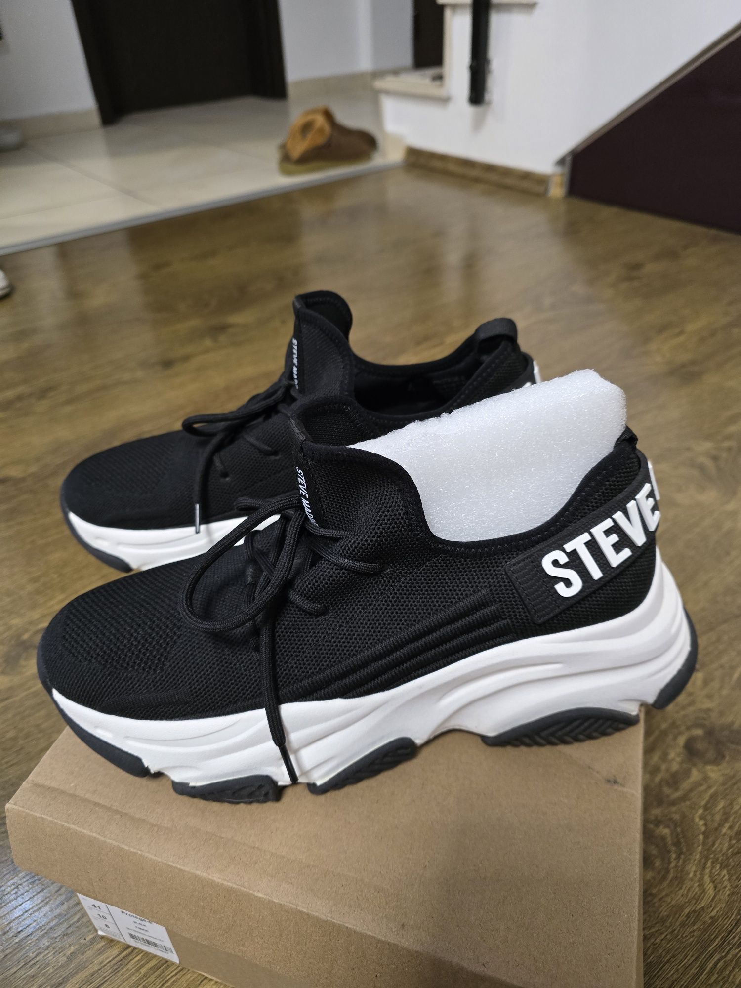 Vand sneakers Steve Madden originali