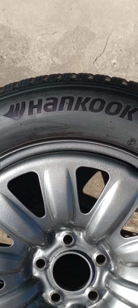 Vând roți iarnă Kia,Hyundai,Toyota,Mitsubishi, Nissan, Duster, Renault