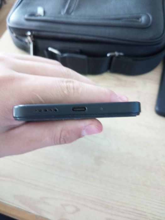 Redmi 14 c  narxi: 1.4mln kelishimiz