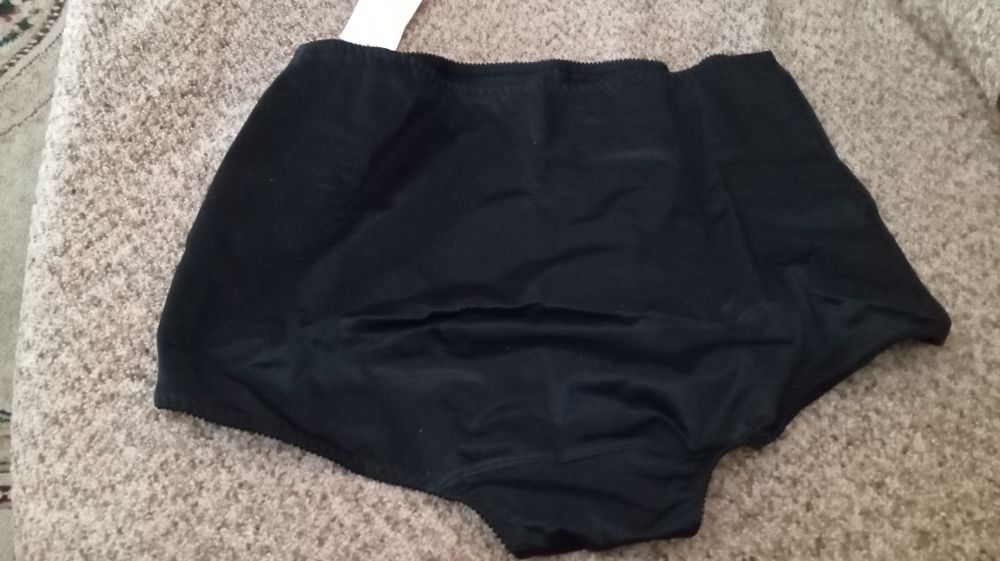Продам утягивающие трусики.