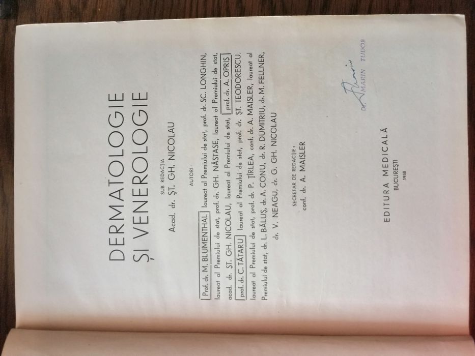 Carte medicina "Dermatologie și Venerologie"