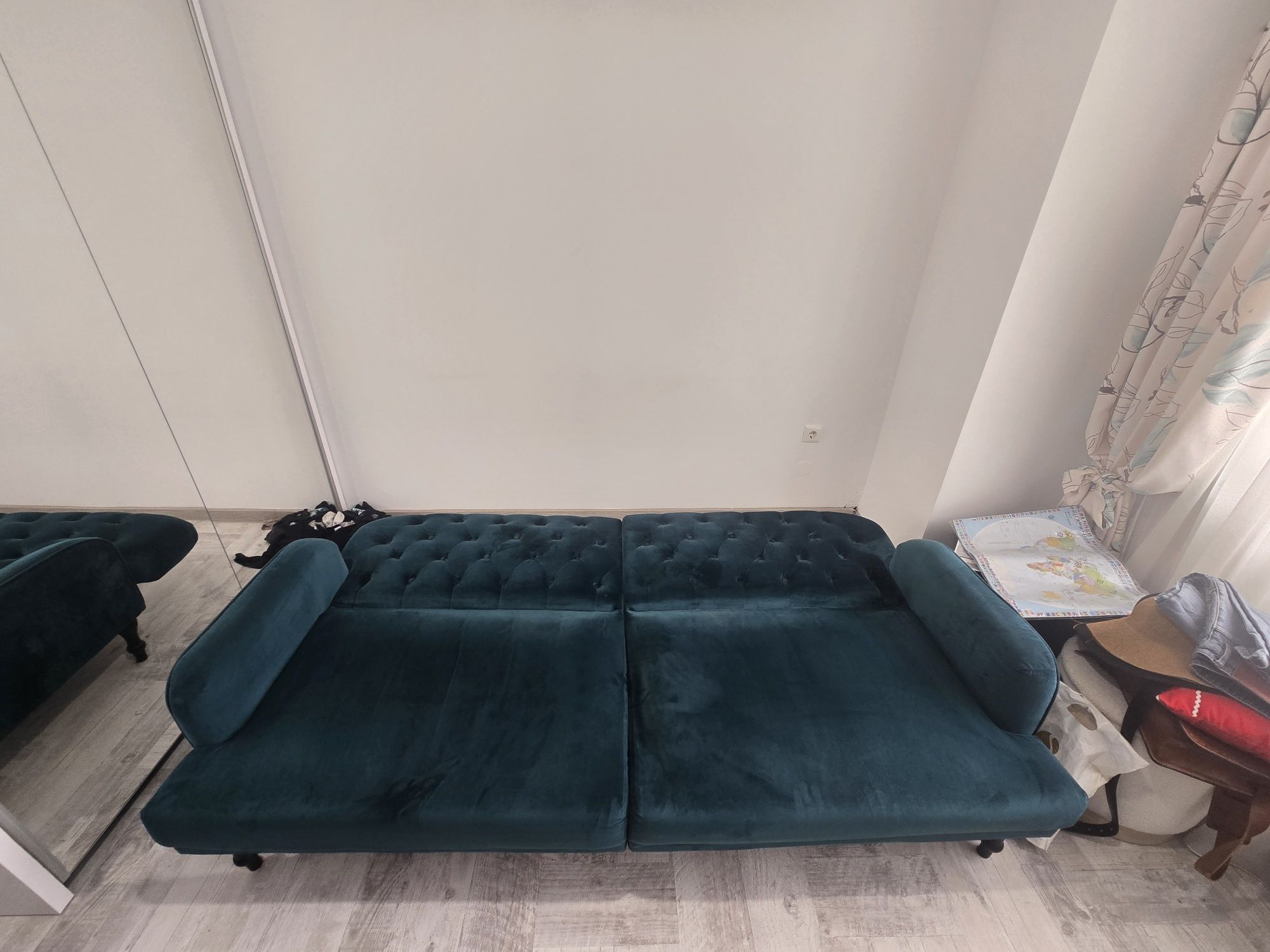 Vand canapea extensibila 3 locuri - catifea verde turcoaz- 200/ 120 cm