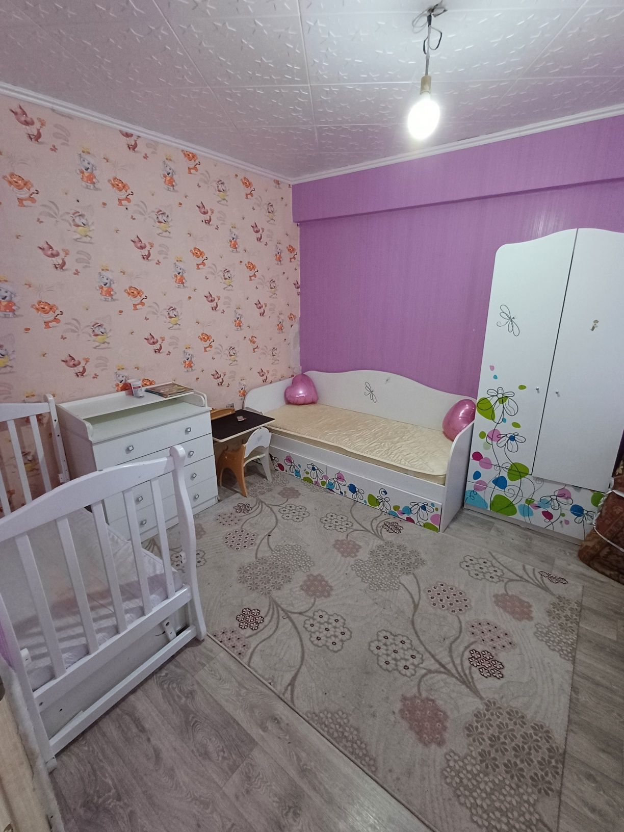 ПРОДАМ трёхкомнатную квартиру в центре