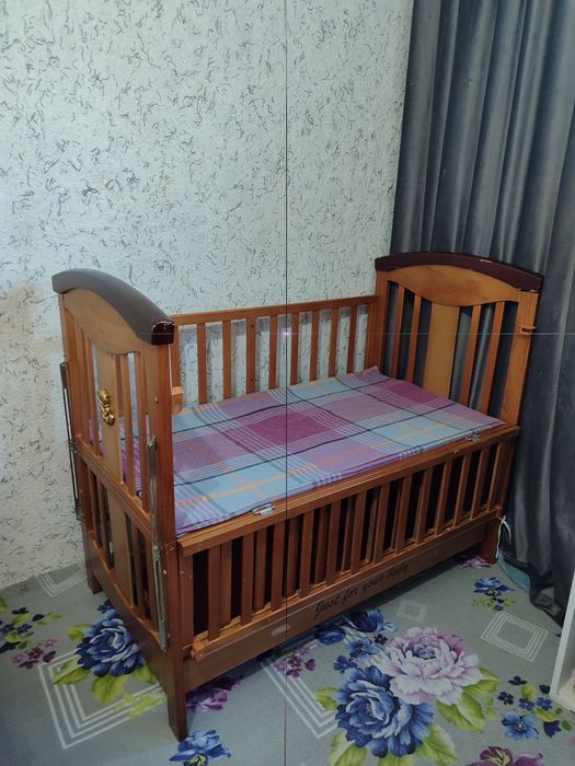 Кроватка детская  Дубай