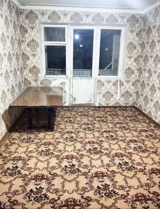 Pushkin metro yonida