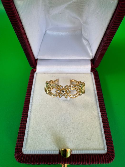 Пръстен GUCCI Flora р.54 златен с диаманти
