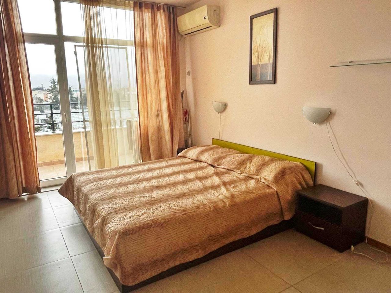 Продава се Двустаен апартамент в к.к. Слънчев бряг - 66 кв.м за 1031 €/кв.м - Снимка #11