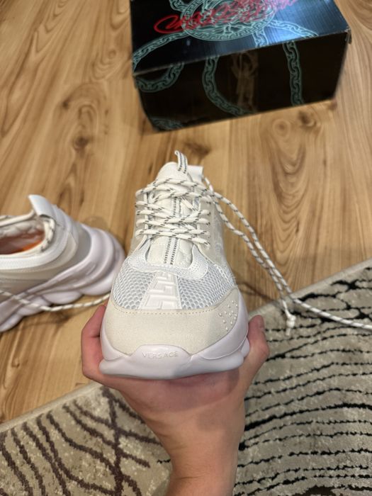 adidasi versace chain reaction