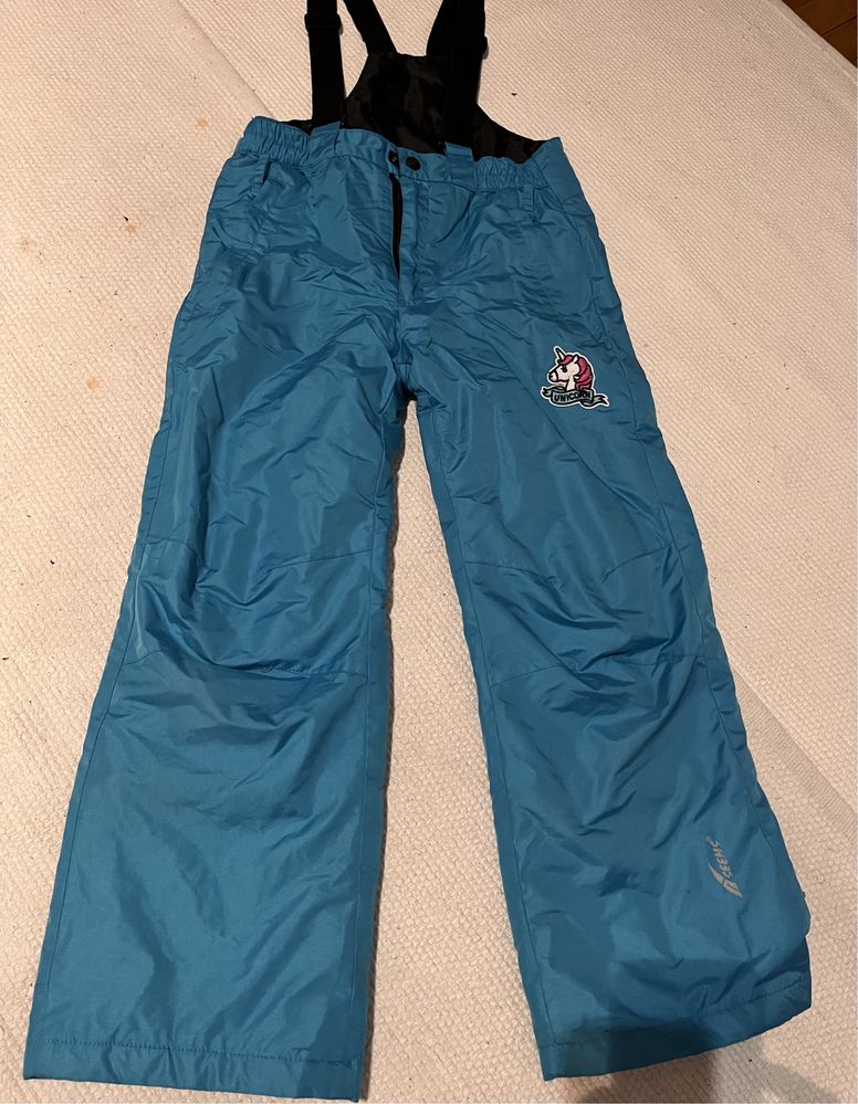 Costum ski fete 140cm; lungime interioara pantalon 60cm; lungime geaca