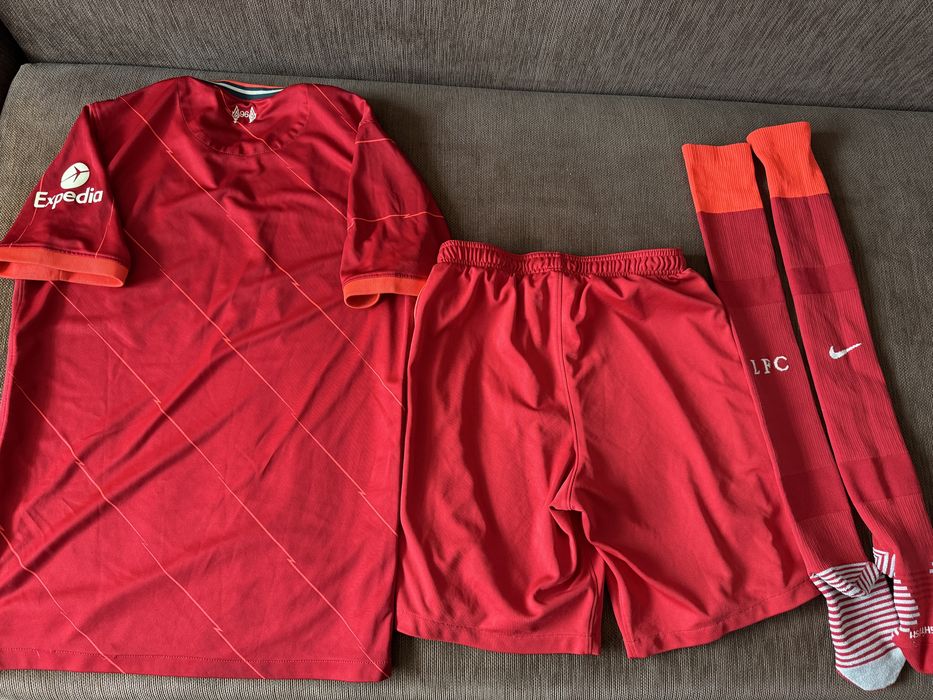 Echipament oficial Liverpool FC LFC nike Original 21/22 mărimea M