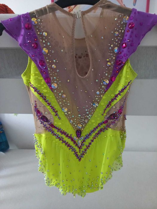Costum gimnastica ritmica 6-8 ani