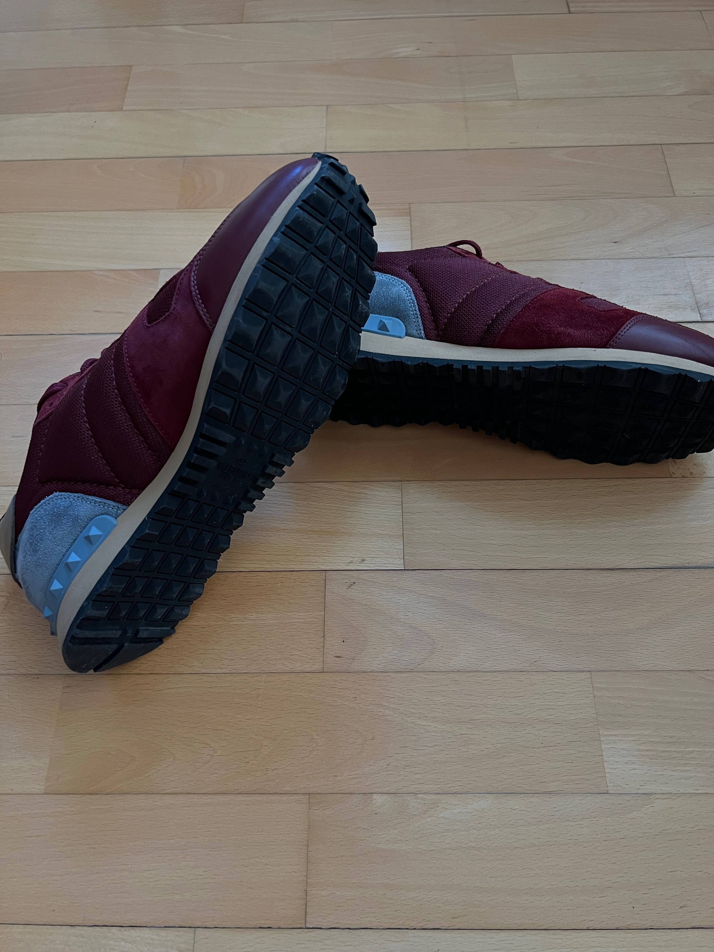 Valentino Rockrunner Burgundy 43