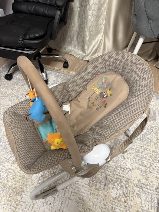 Продается детский Шезлонг babyton