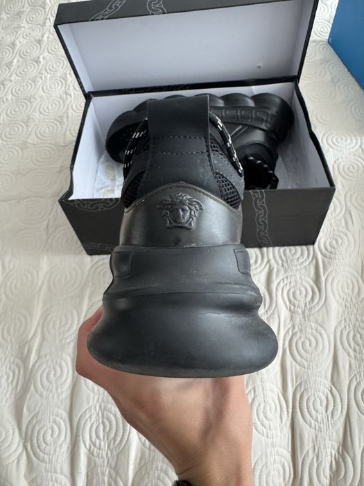 Versace chain reaction black