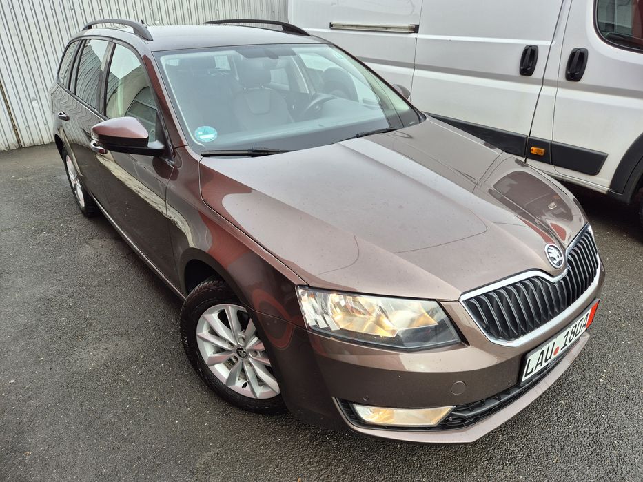Skoda Octavia 2017 DSG 2 L 150cp Climatronic Navi Jante Pilot Senzori