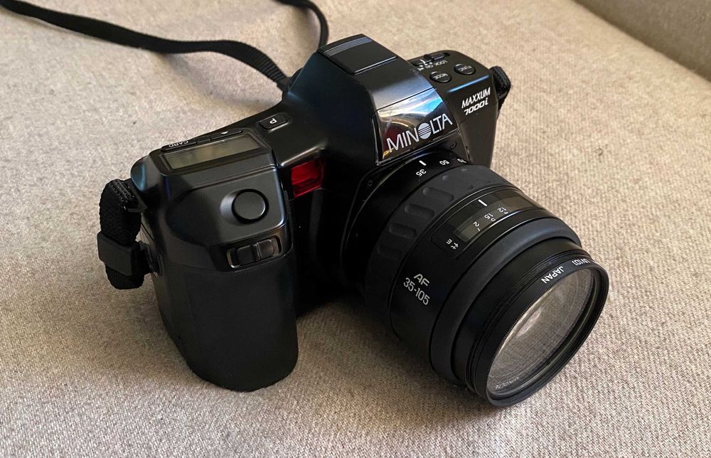SLR Minolta Maxxum 7000i + Minolta AF 35-105mm f 3.5-4.5 - colectie