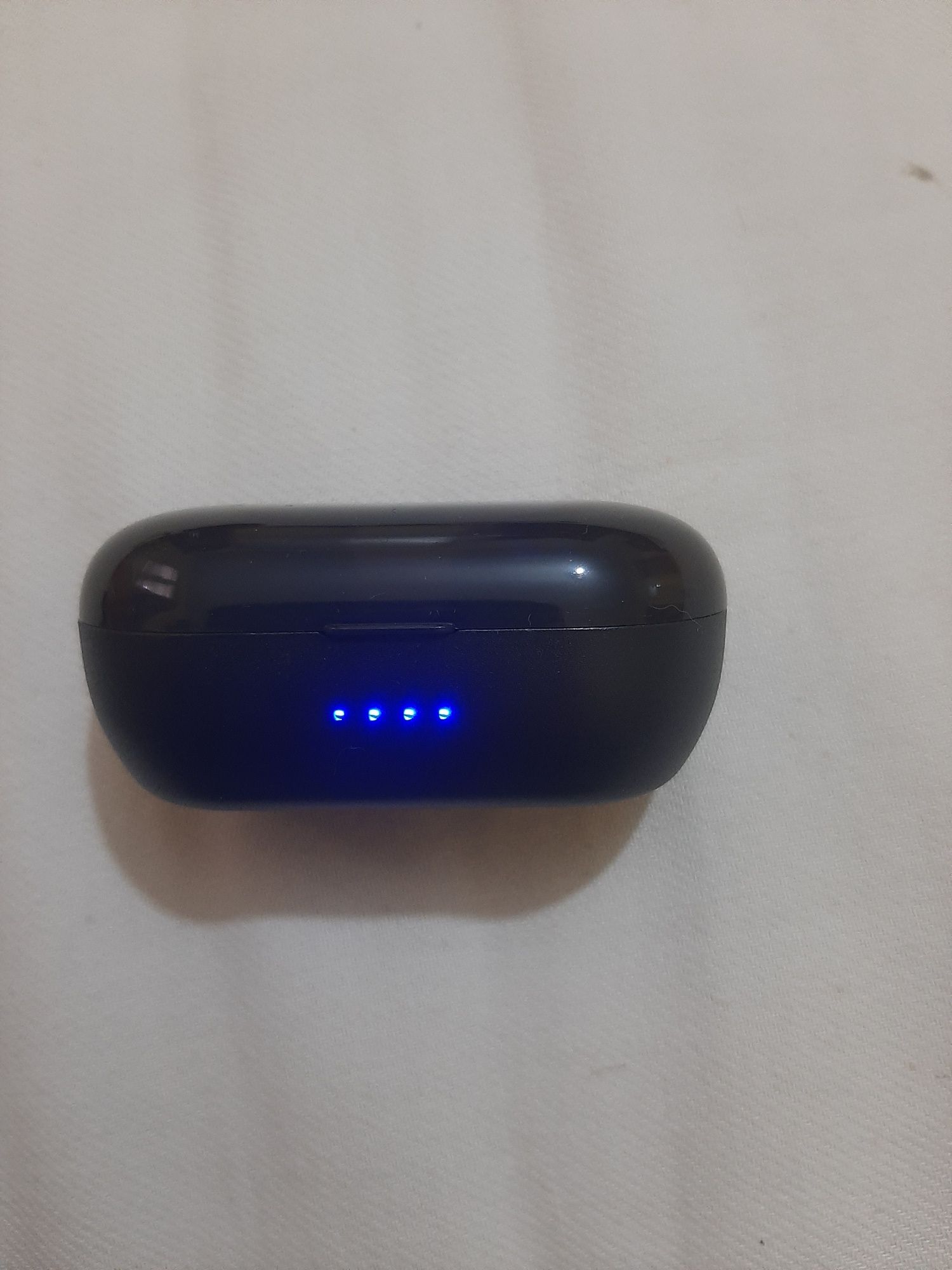 Vand caști wireless noi