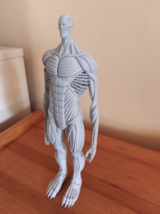 Страхотна фигурка от пластмаса