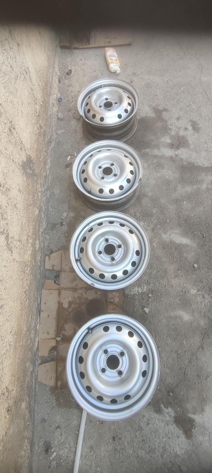 Diska 14 razmer baloni bilan