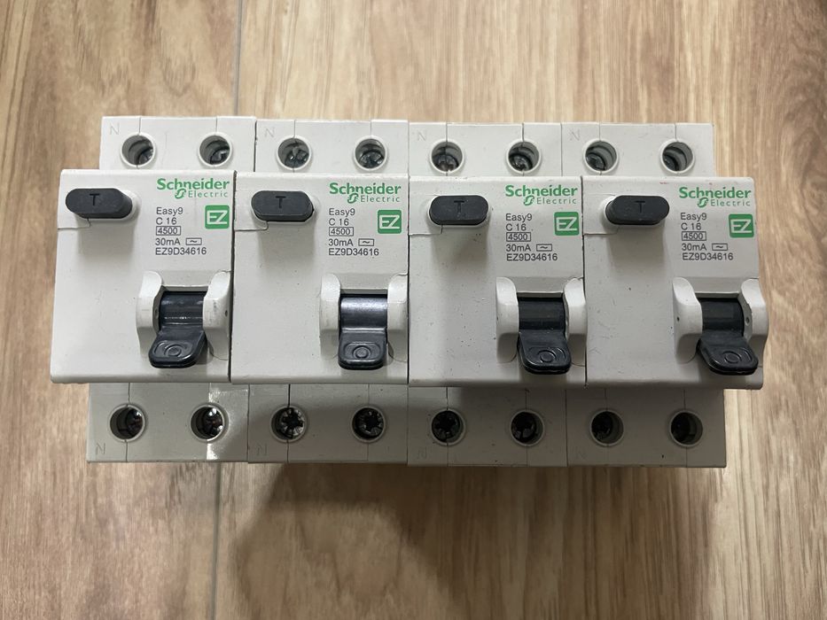 Дифференциальный автомат schneider easy9
