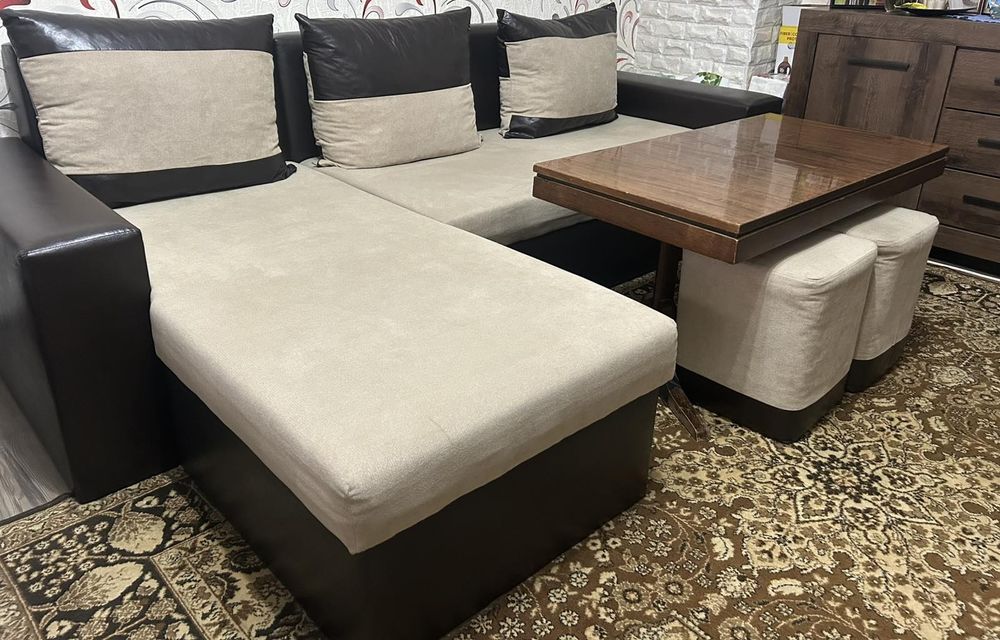 Ъглов диван запазен