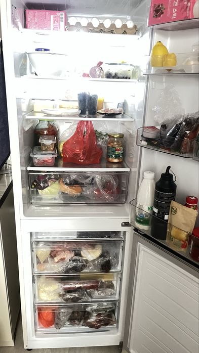 Продам холодильник