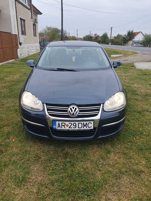De vanzare VW JETTA